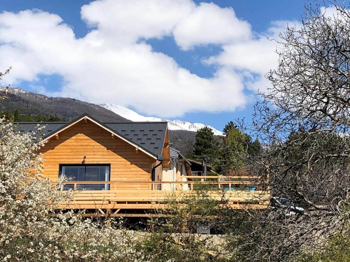 Chalet Avec Vue Lac Embrun ภายนอก รูปภาพ
